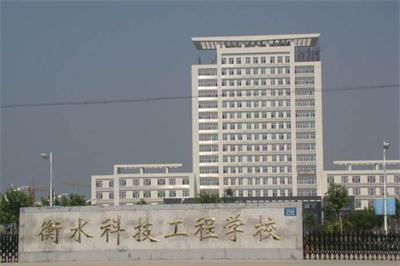 哪個學(xué)校初中畢業(yè)生可以學(xué)習(xí)獸醫(yī)專業(yè)？