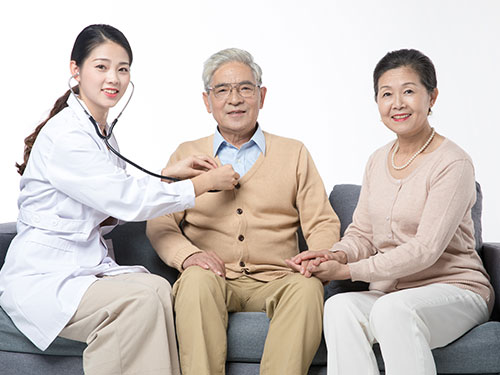 現(xiàn)在護理行業(yè)前景如何？唐山護理學(xué)校哪家比較好？