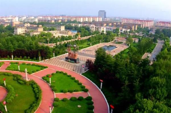 秦皇島渤?？萍贾械葘I(yè)學(xué)校